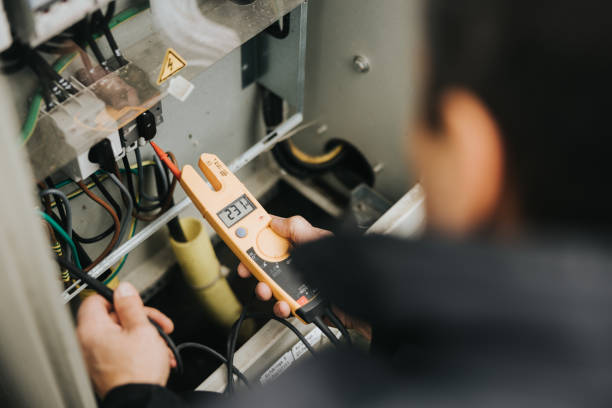 Best Local Electrician Companies  in Benbrook, TX